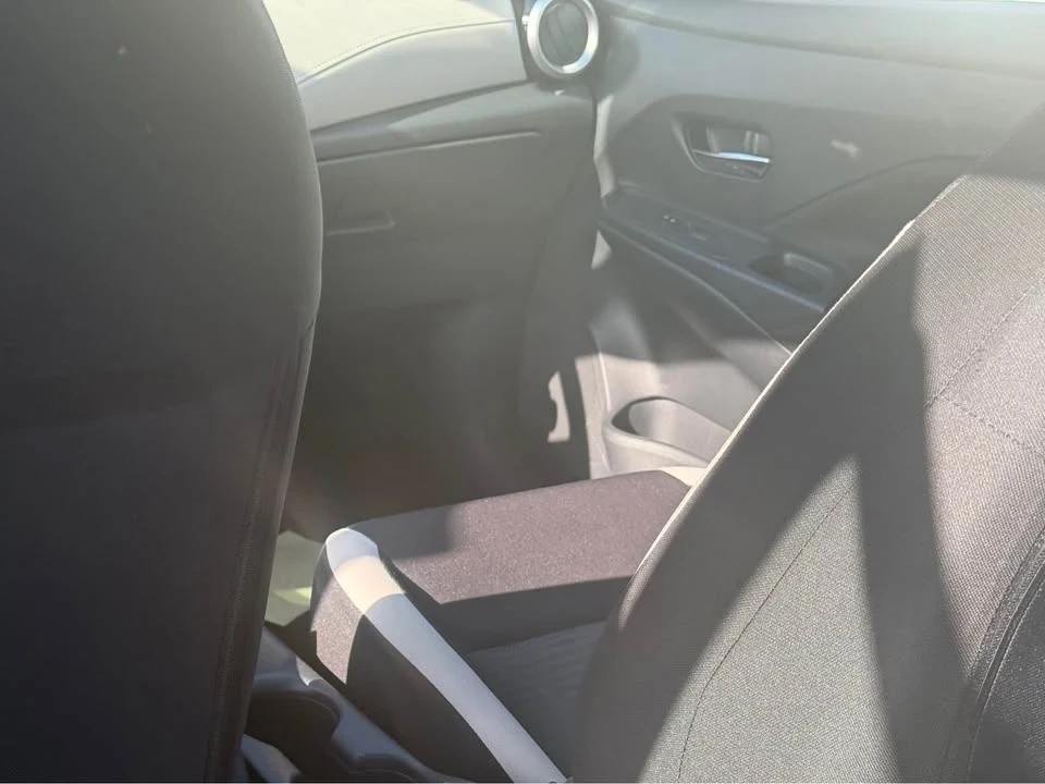 2021 Nissan Versa - Image 12 of 15