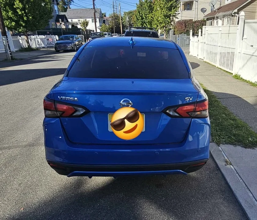 2021 Nissan Versa - Image 4 of 12