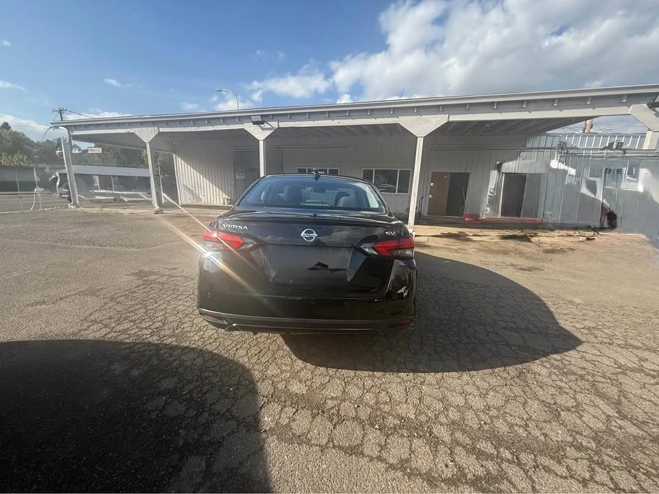 2021 Nissan Versa - Image 3 of 15