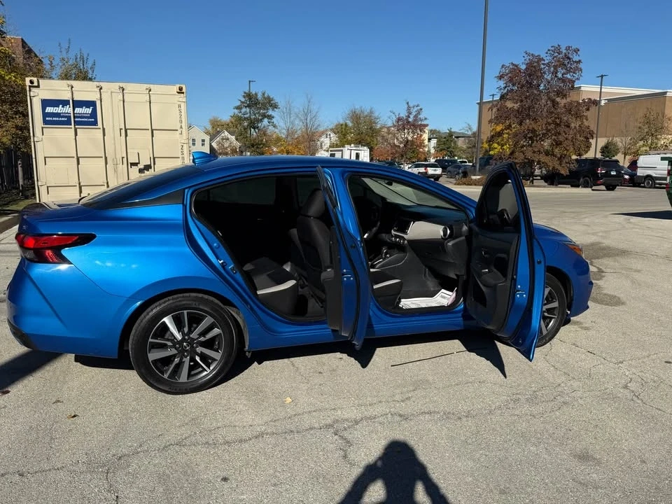 2021 Nissan Versa - Image 5 of 15
