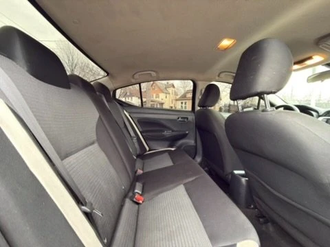 2021 Nissan Versa - Image 12 of 20