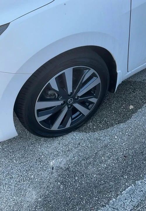 2021 Nissan Versa - Image 3 of 7
