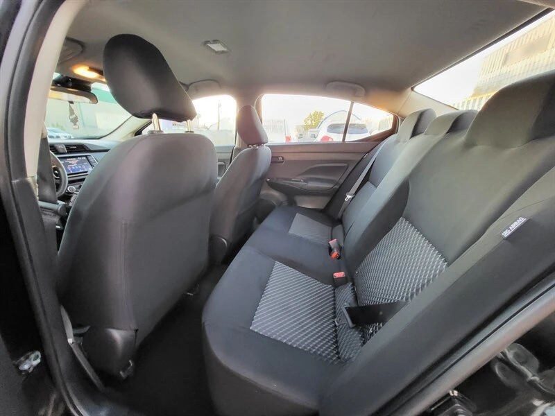 2021 Nissan Versa - Image 15 of 19