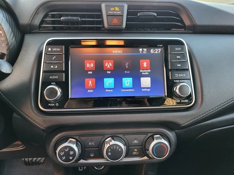 2021 Nissan Versa - Image 11 of 19