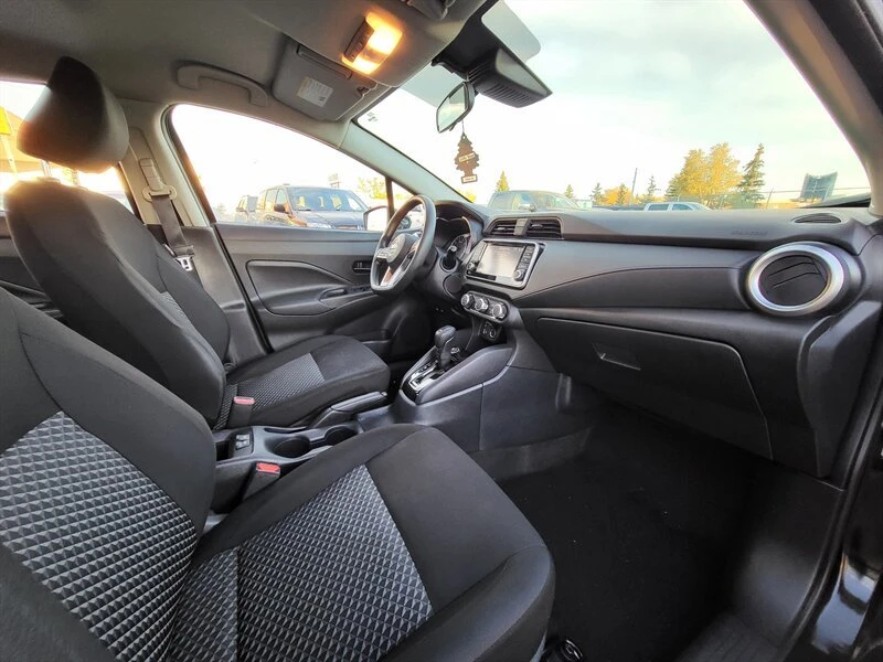 2021 Nissan Versa - Image 16 of 19