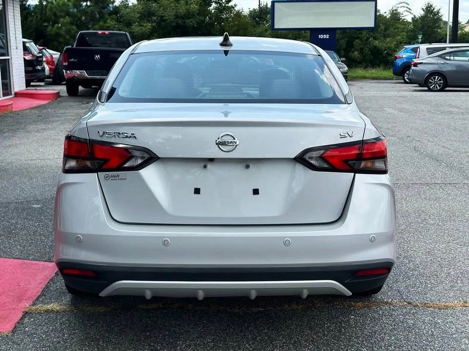 2021 Nissan Versa - Image 4 of 20