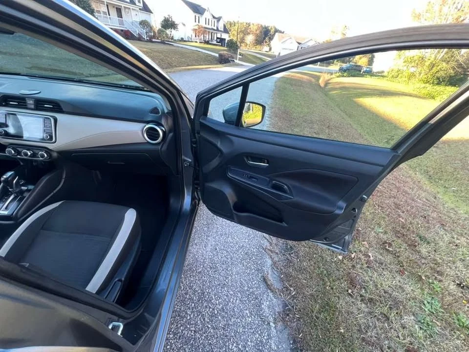 2021 Nissan Versa - Image 16 of 20