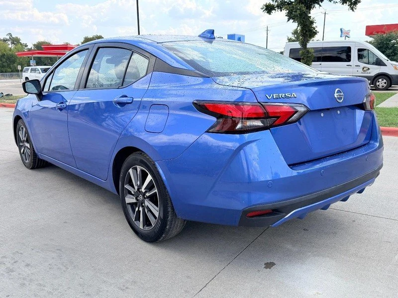 2021 Nissan Versa - Image 4 of 13
