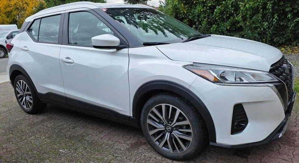 2021 Nissan Kicks - Image 2 of 5