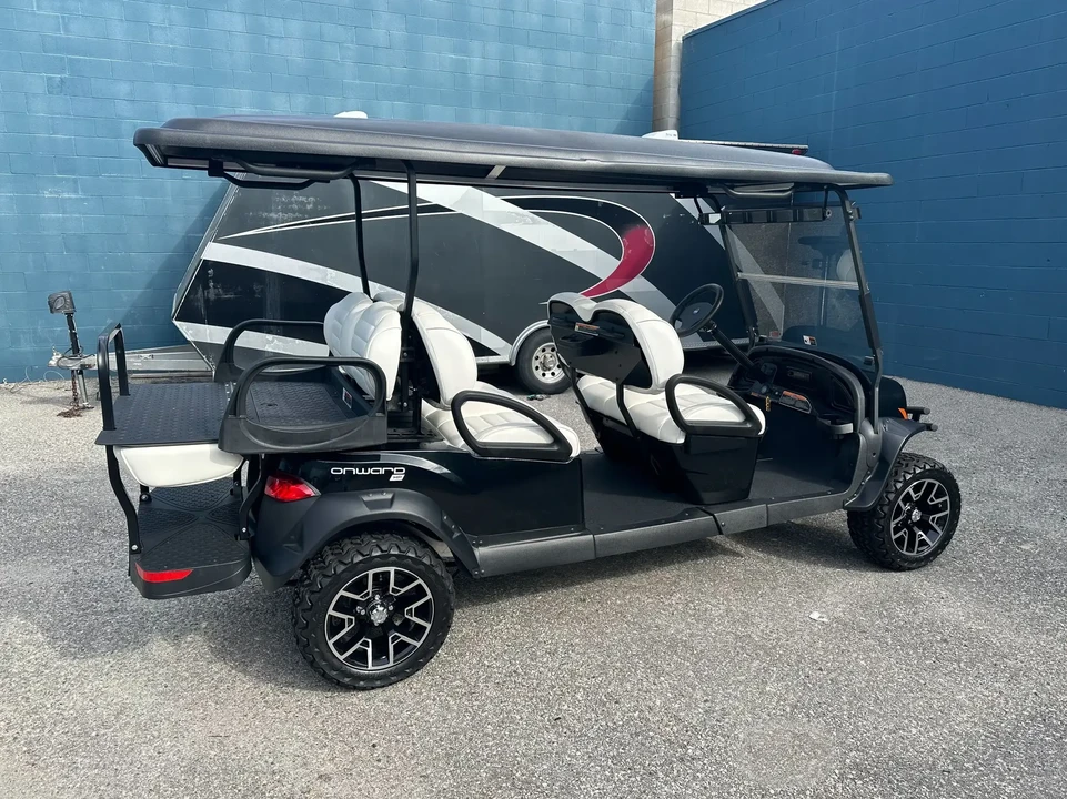 2021 - Image 6 of 6