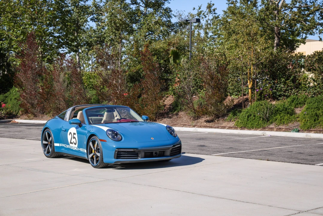 2021 Porsche 992 Targa 4 & 4S - Image 6 of 31