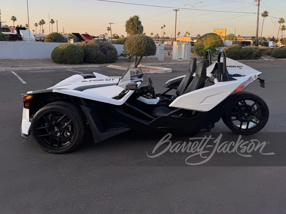 2021 Polaris Slingshot - Image 2 of 13