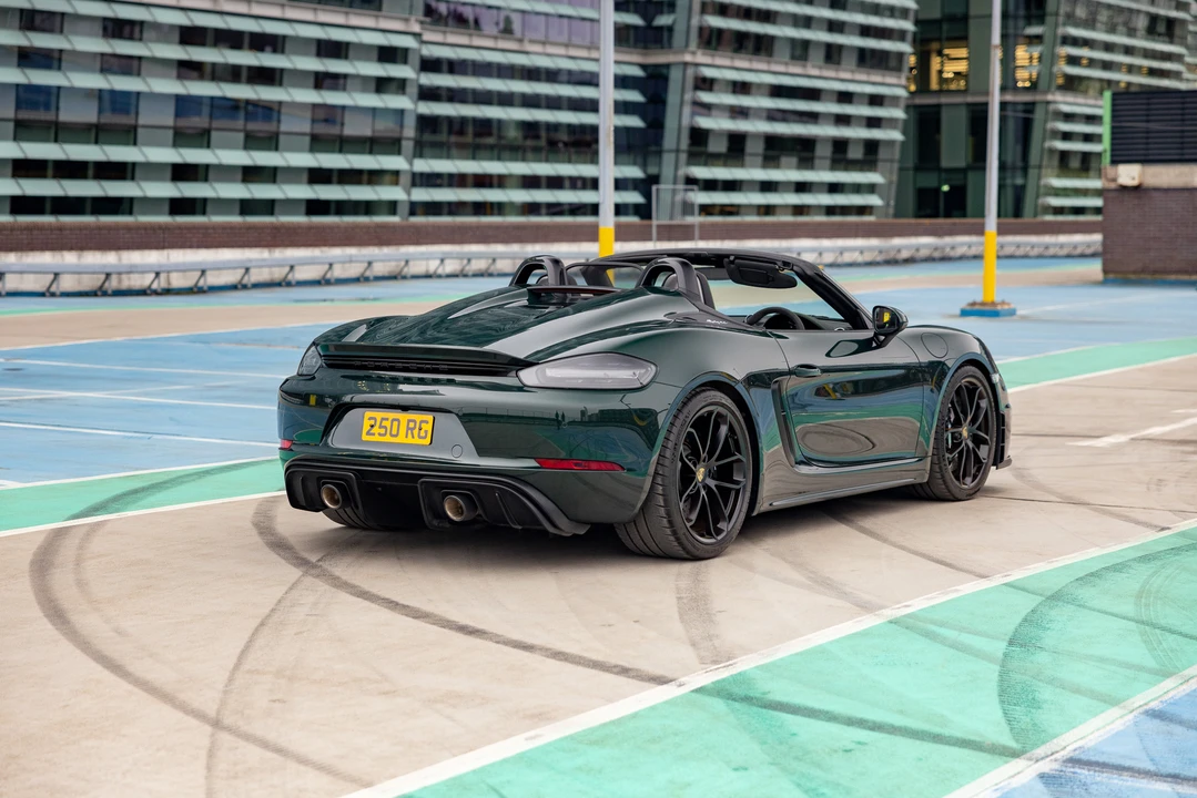 2021 Porsche 718 Boxster Spyder - Image 15 of 31