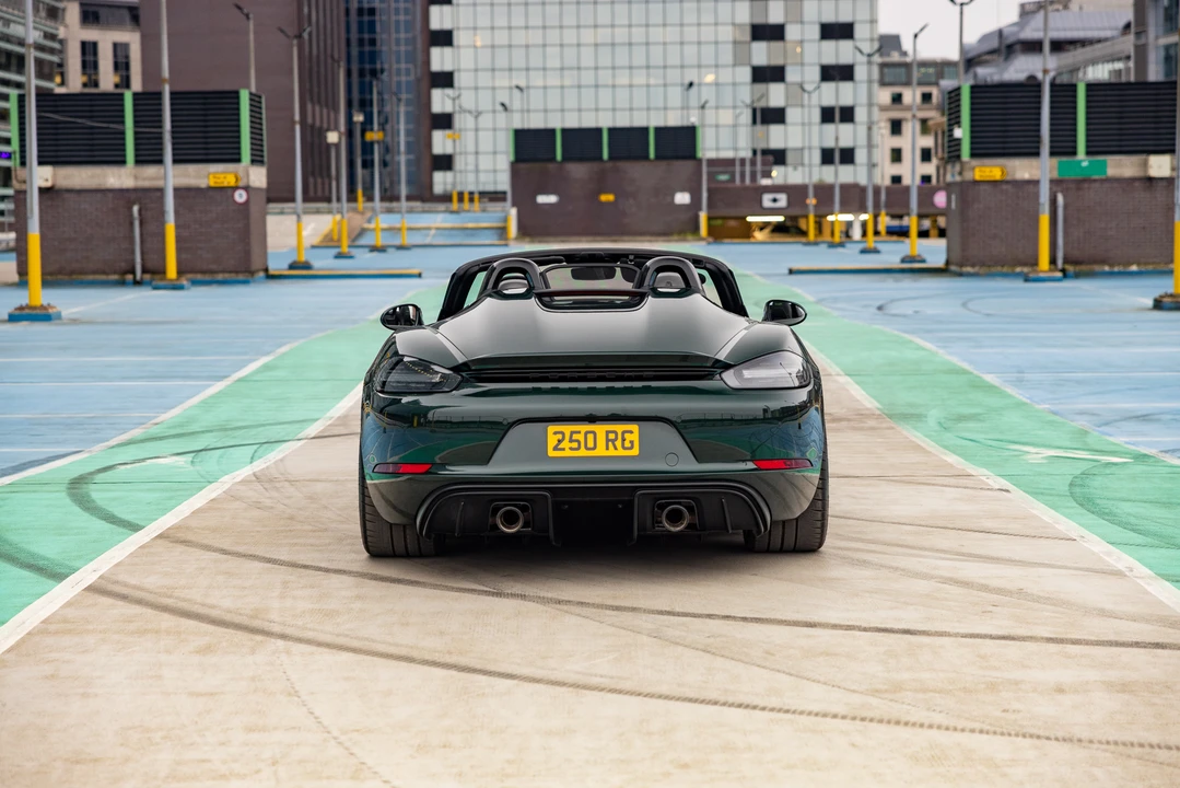 2021 Porsche 718 Boxster Spyder - Image 16 of 31