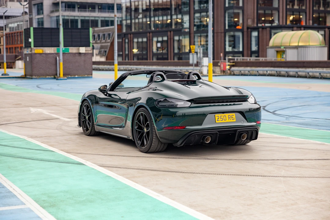 2021 Porsche 718 Boxster Spyder - Image 17 of 31