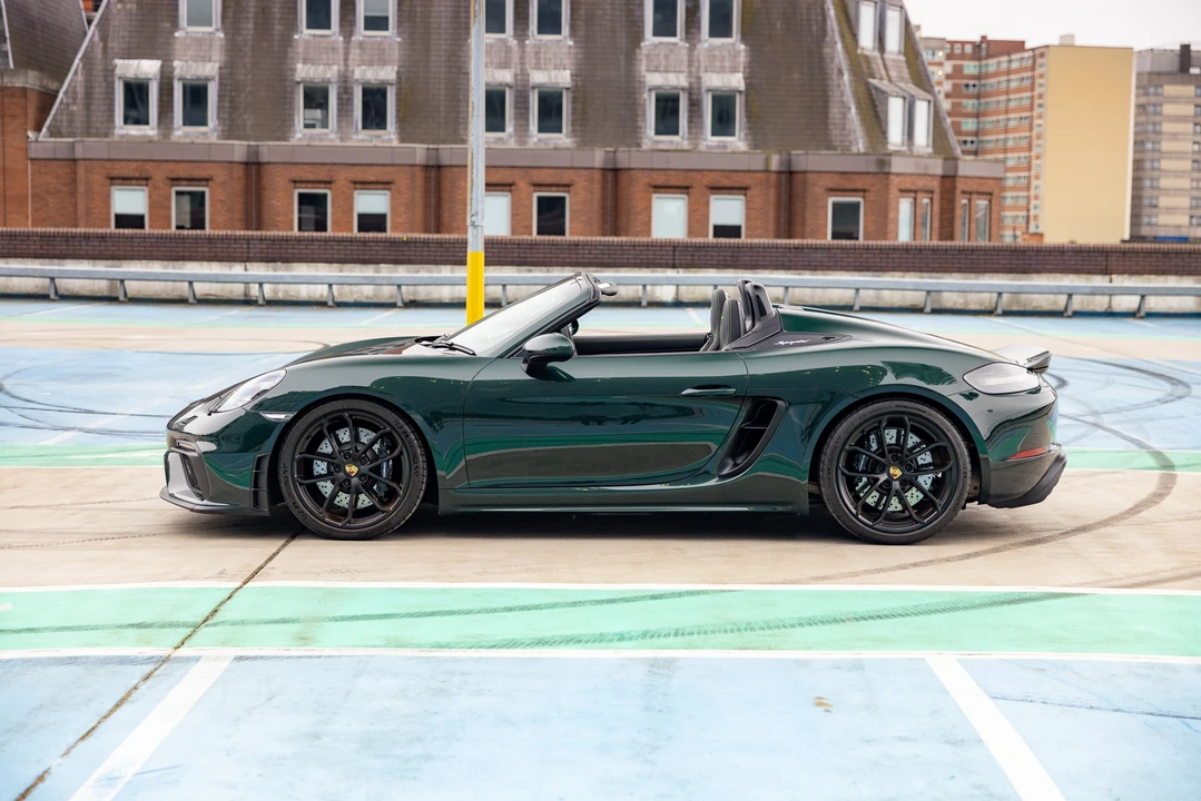 2021 Porsche 718 Boxster Spyder - Image 18 of 31