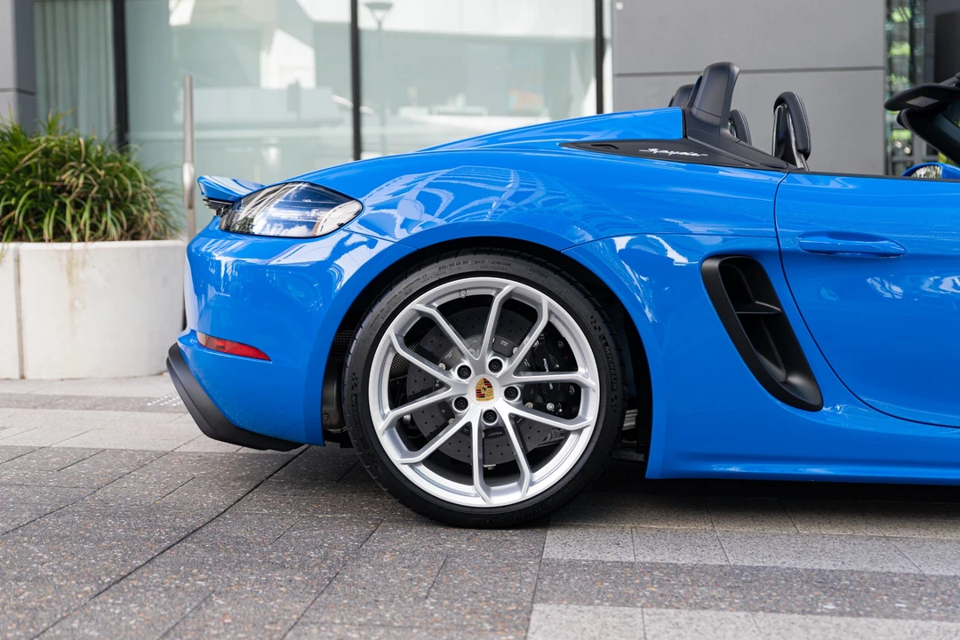 2021 Porsche 718 Boxster Spyder - Image 11 of 31