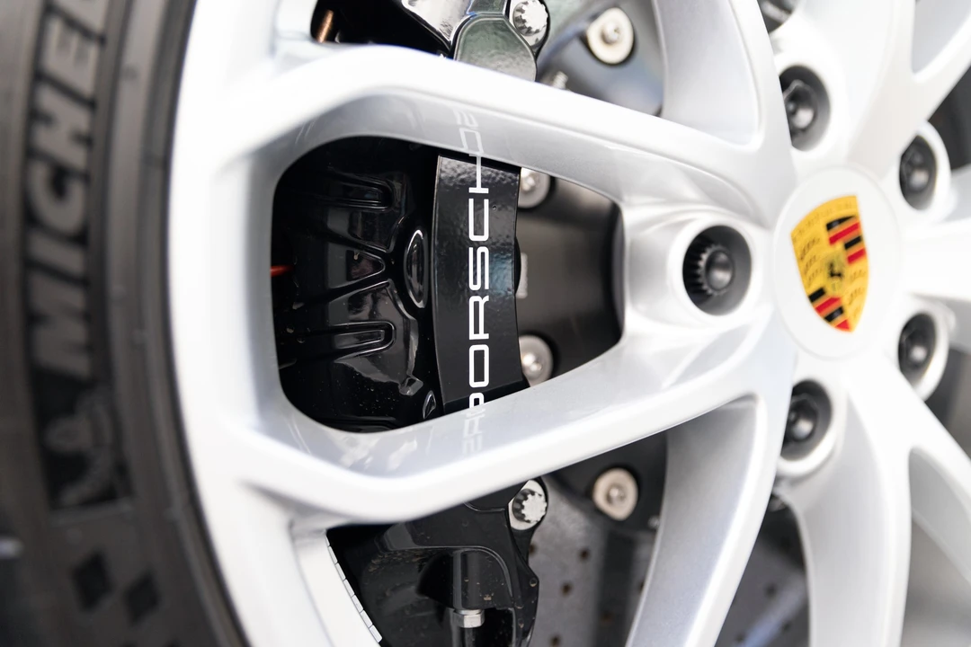 2021 Porsche 718 Boxster Spyder - Image 26 of 31