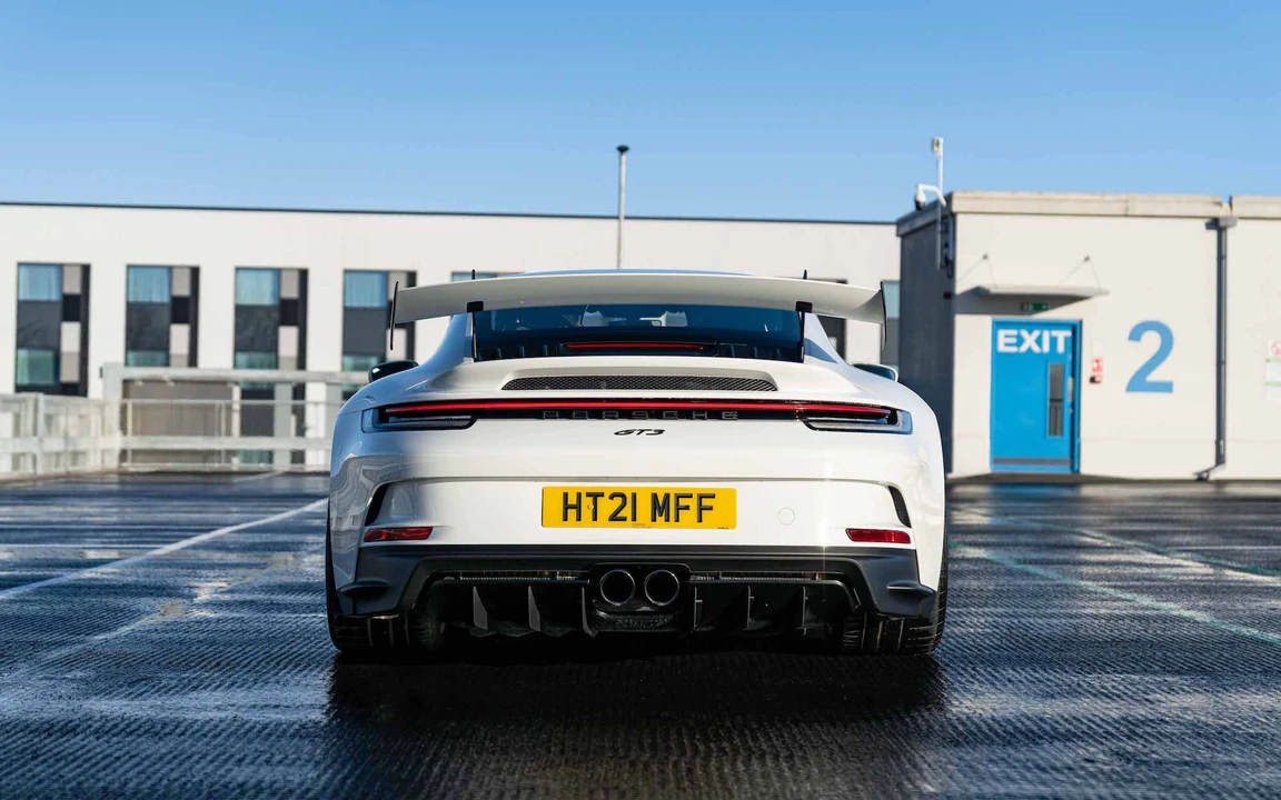 2021 Porsche 992 GT3 - Image 9 of 31