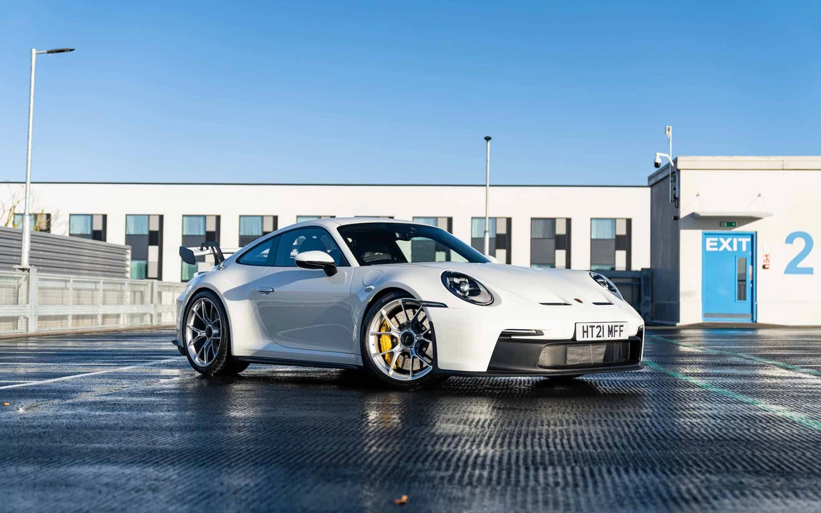 2021 Porsche 992 GT3 - Image 19 of 31