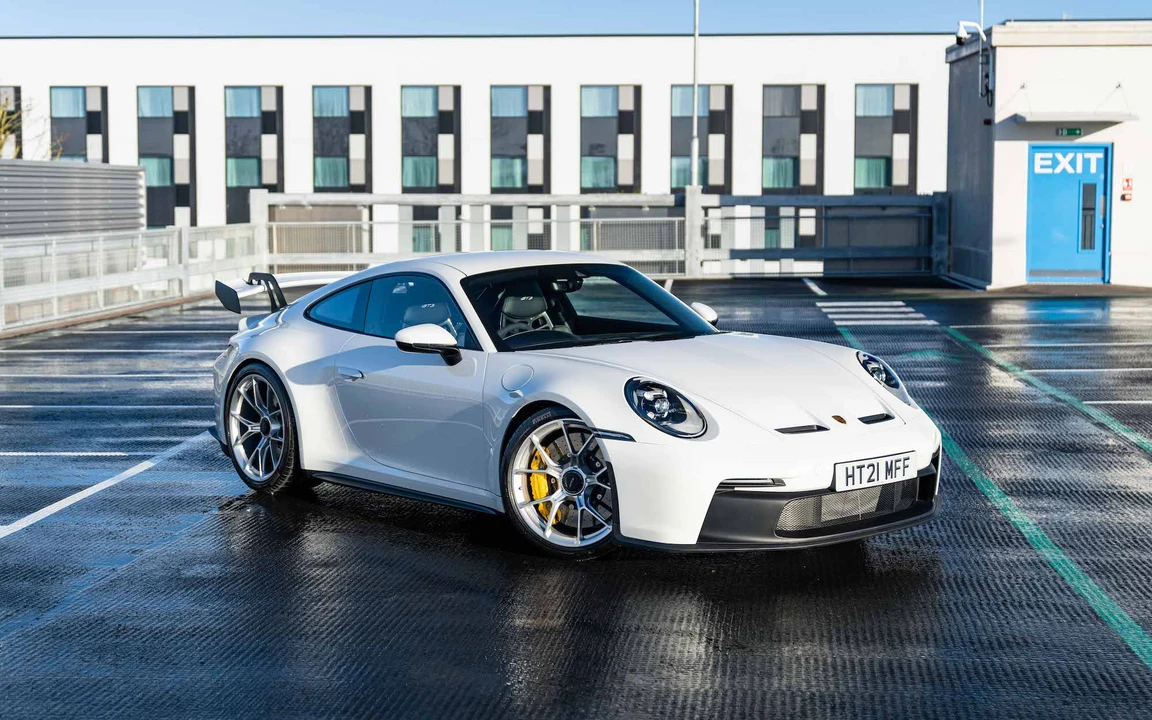 2021 Porsche 992 GT3 - Image 11 of 31