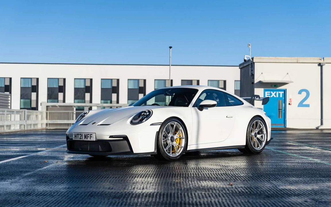 2021 Porsche 992 GT3 - Image 13 of 31