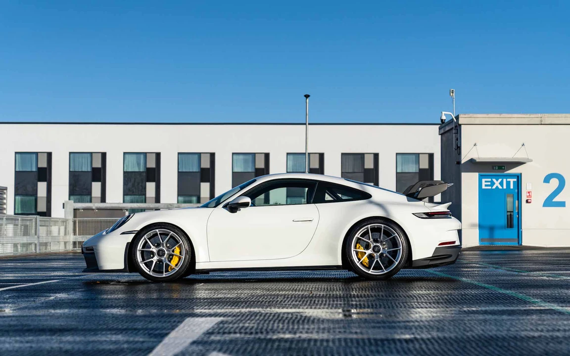 2021 Porsche 992 GT3 - Image 5 of 31