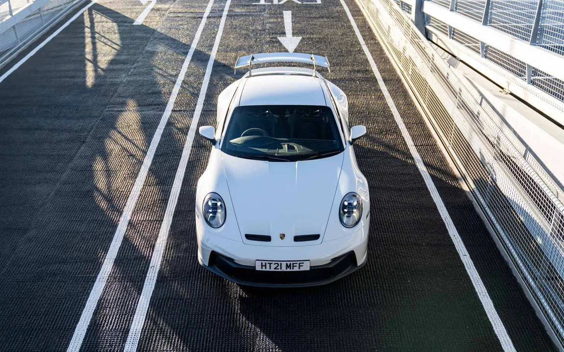 2021 Porsche 992 GT3 - Image 16 of 31