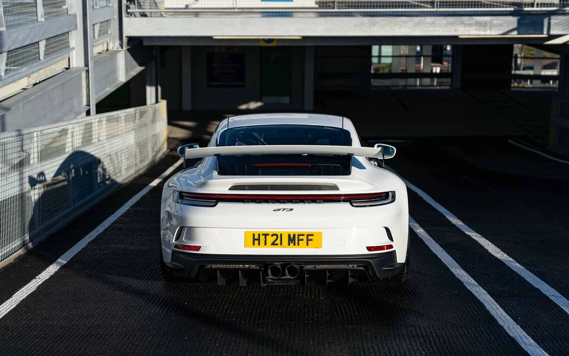 2021 Porsche 992 GT3 - Image 28 of 31