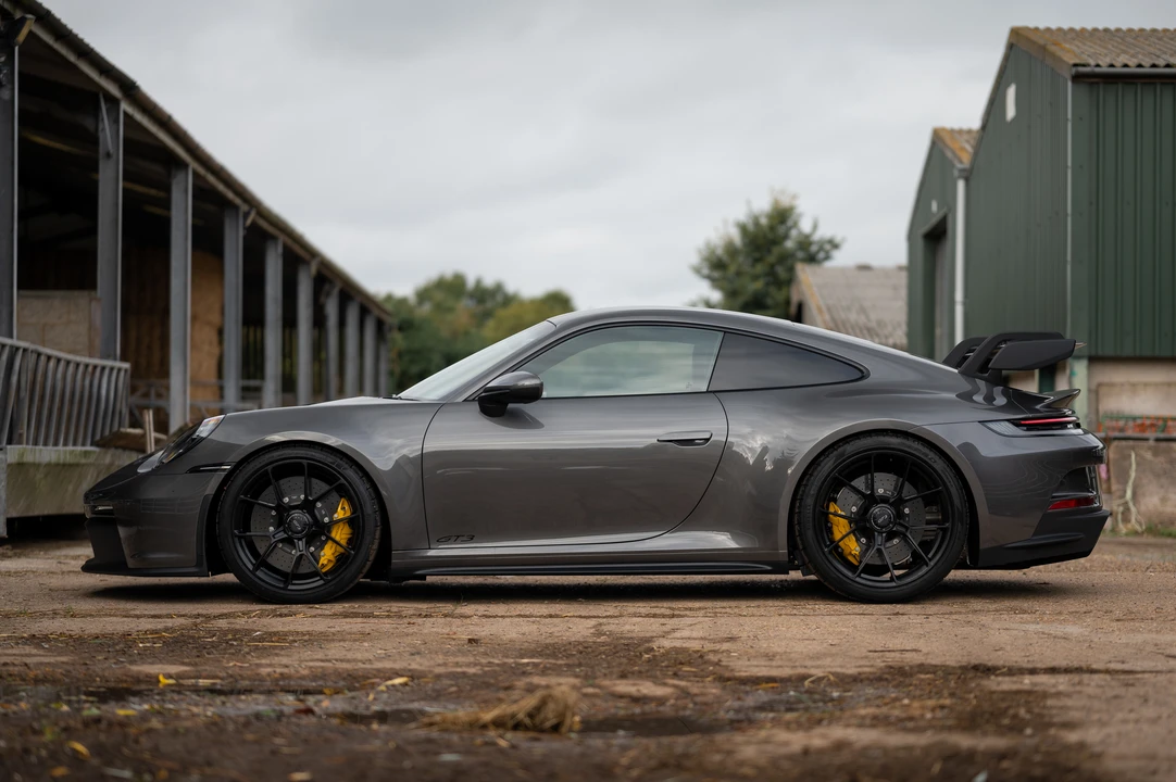 2021 Porsche 992 GT3 - Image 9 of 31