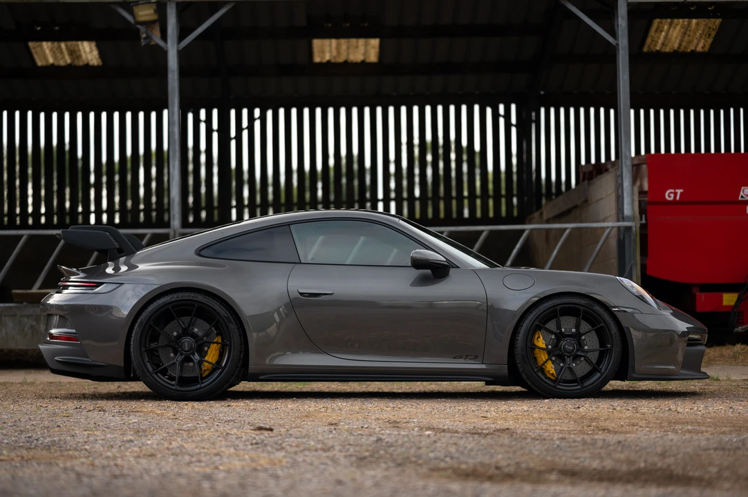 2021 Porsche 992 GT3 - Image 5 of 31