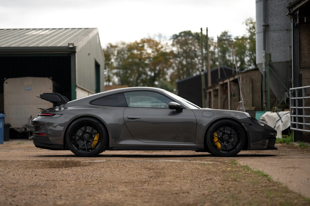 2021 Porsche 992 GT3 - Image 15 of 31