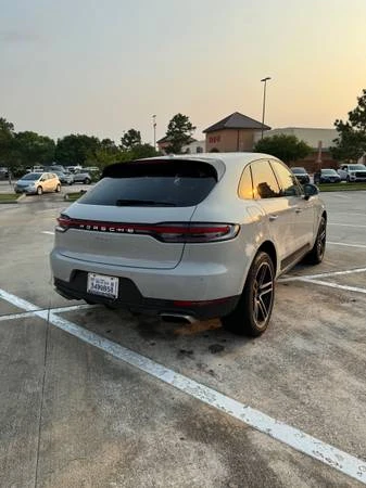 2021 Porsche Macan - Image 6 of 10