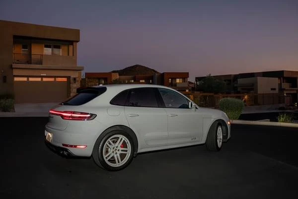 2021 Porsche Macan GTS - Image 14 of 21