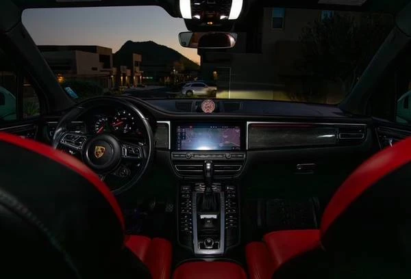 2021 Porsche Macan GTS - Image 17 of 21