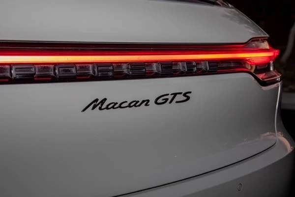 2021 Porsche Macan GTS - Image 15 of 21