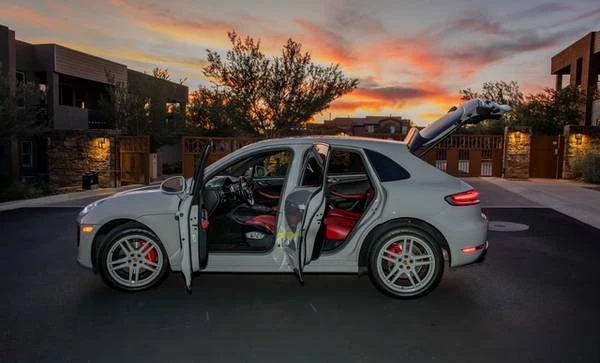 2021 Porsche Macan GTS - Image 8 of 21