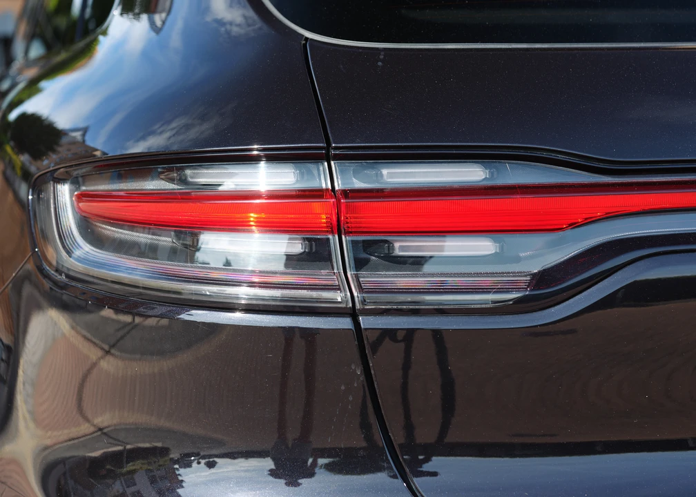 2019 Porsche Macan S - Image 25 of 31