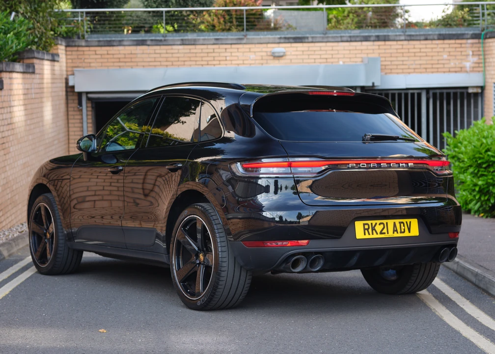 2019 Porsche Macan S - Image 13 of 31