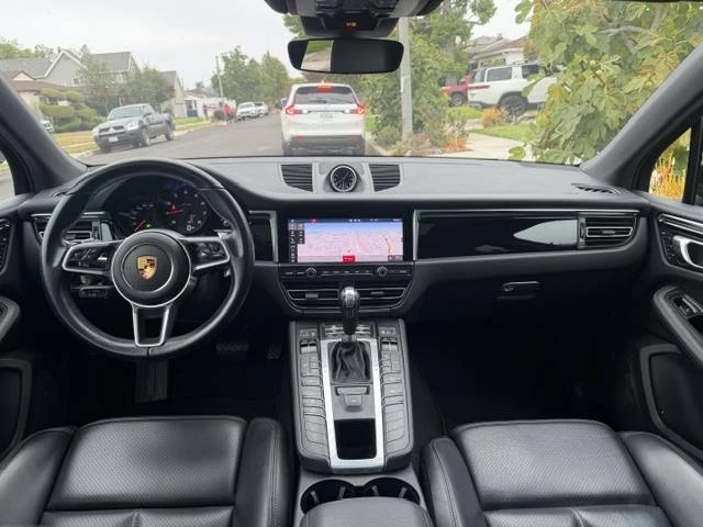 2021 Porsche Macan - Image 11 of 19