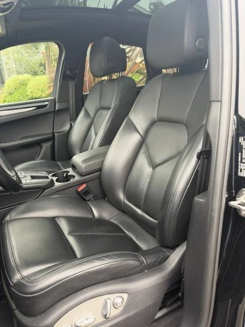 2021 Porsche Macan - Image 13 of 19