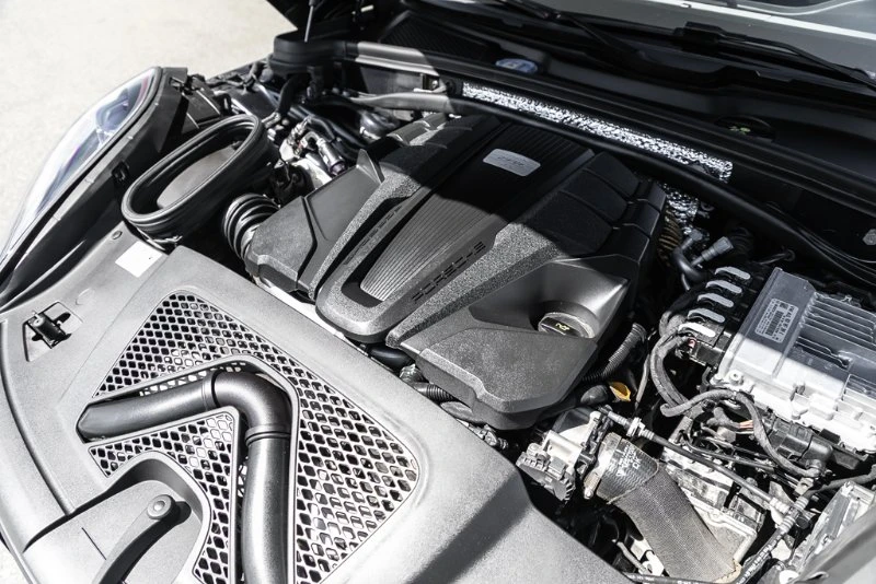 2021 Porsche Macan GTS - Image 17 of 20