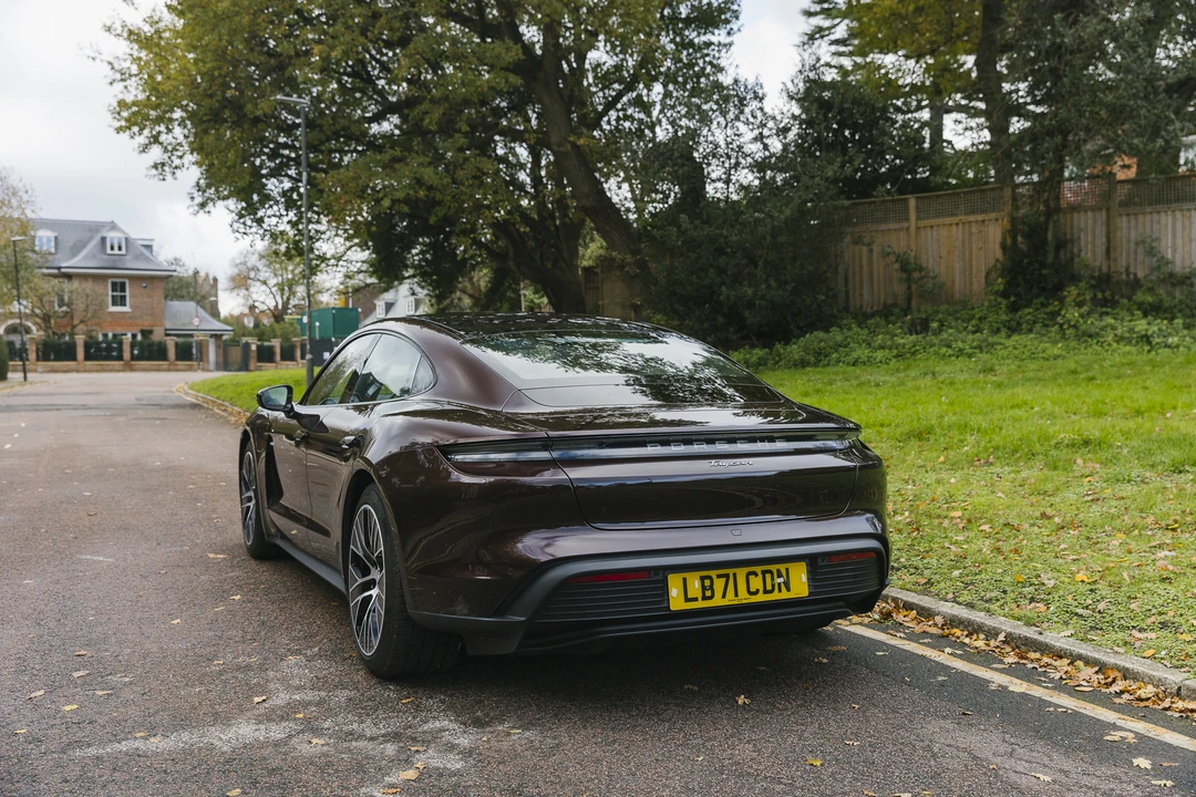 2021 Porsche Taycan - Image 8 of 31