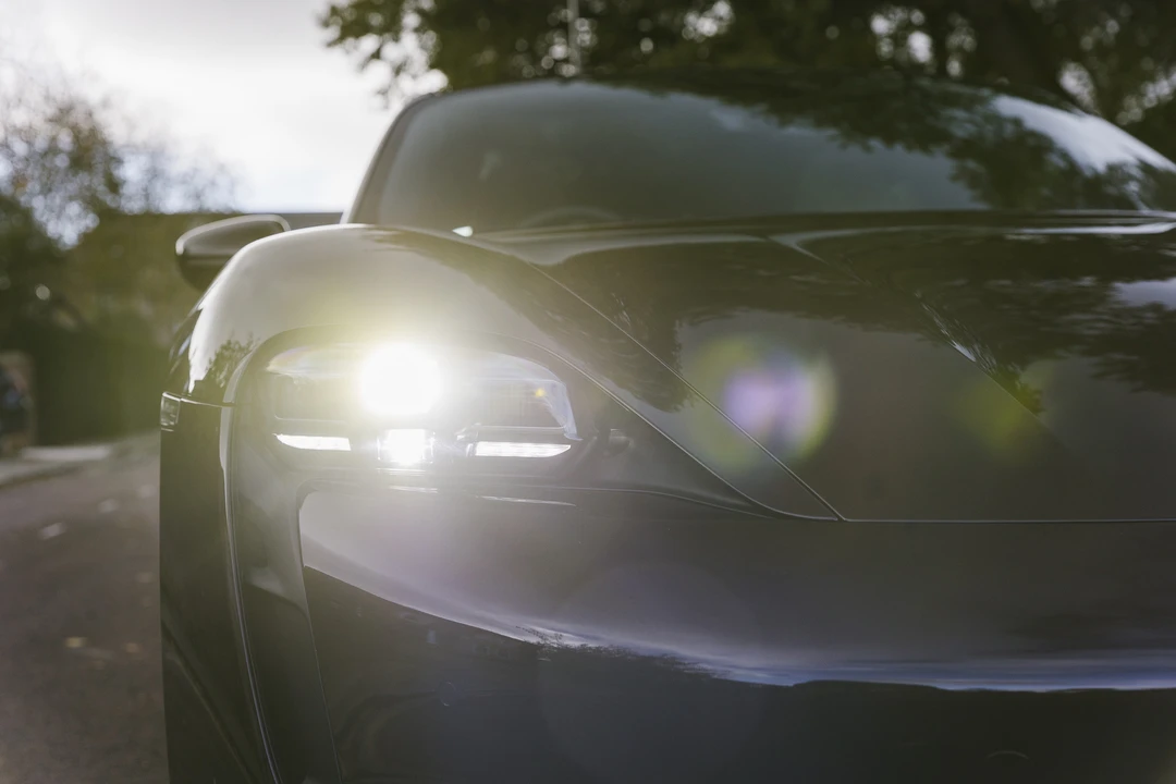 2021 Porsche Taycan - Image 18 of 31