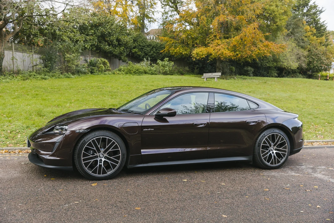 2021 Porsche Taycan - Image 17 of 31