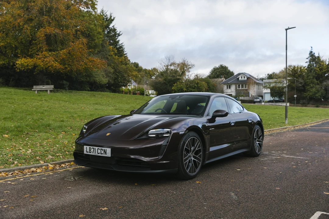 2021 Porsche Taycan - Image 10 of 31