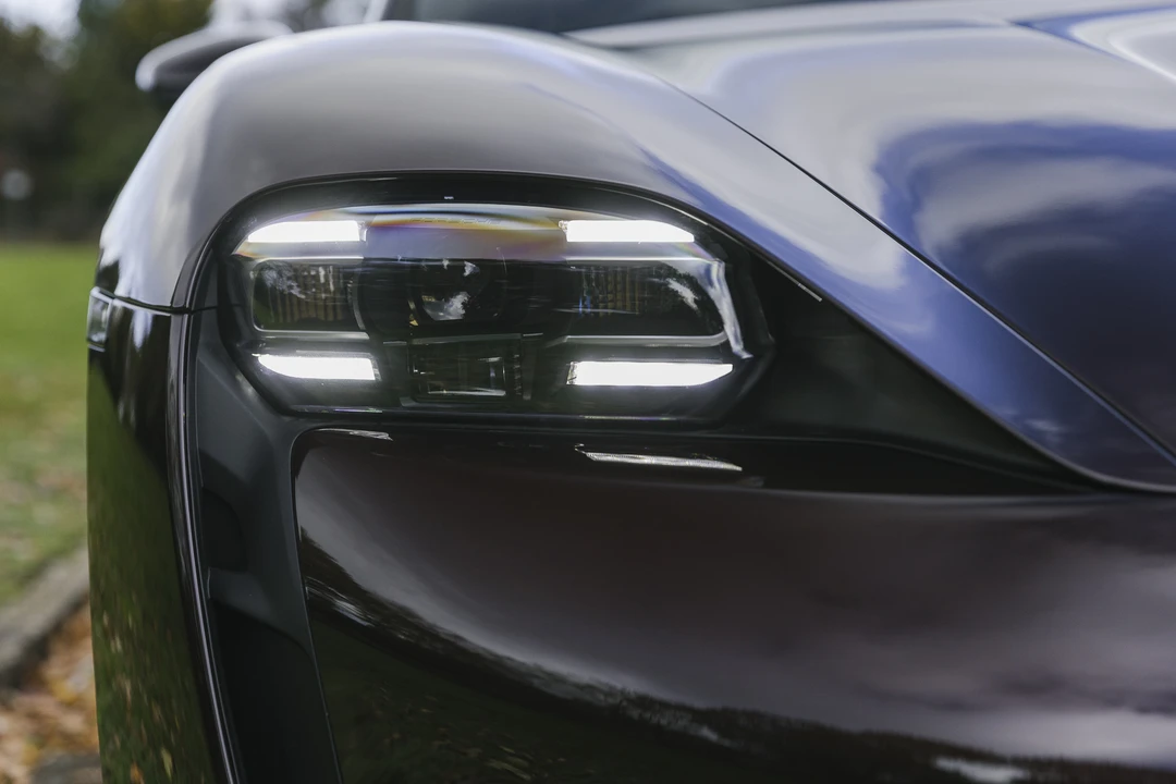 2021 Porsche Taycan - Image 23 of 31