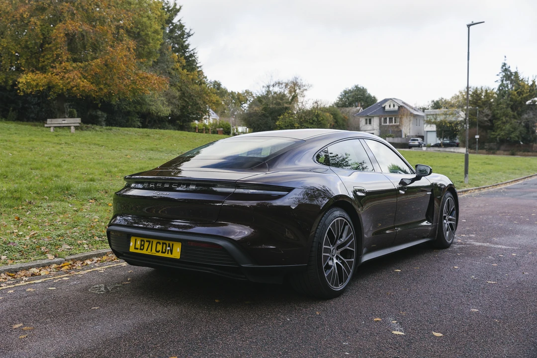 2021 Porsche Taycan - Image 6 of 31