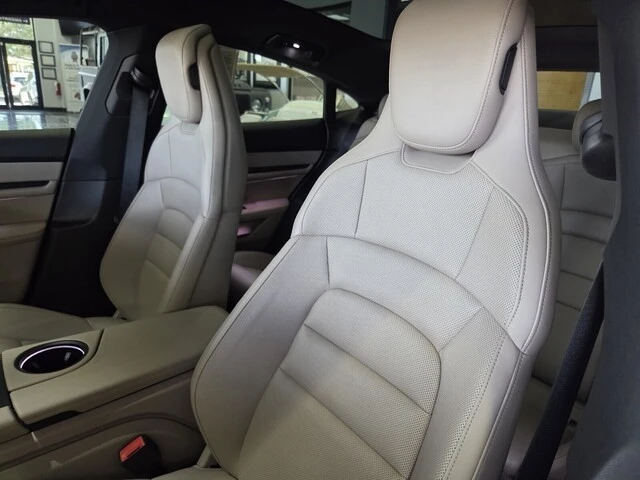 2021 Porsche Taycan 4S - Image 10 of 12