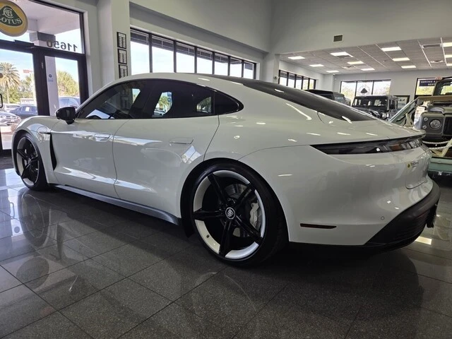 2021 Porsche Taycan 4S - Image 3 of 12
